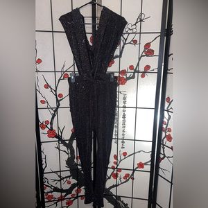 Super cute sequin romper. Perfect for holidays events!
